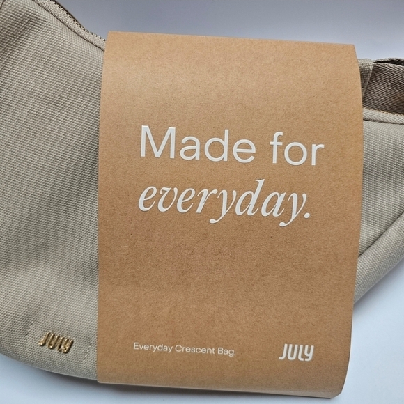 NWT JULY The Everyday Crescent Bag - Picture 9 of 10